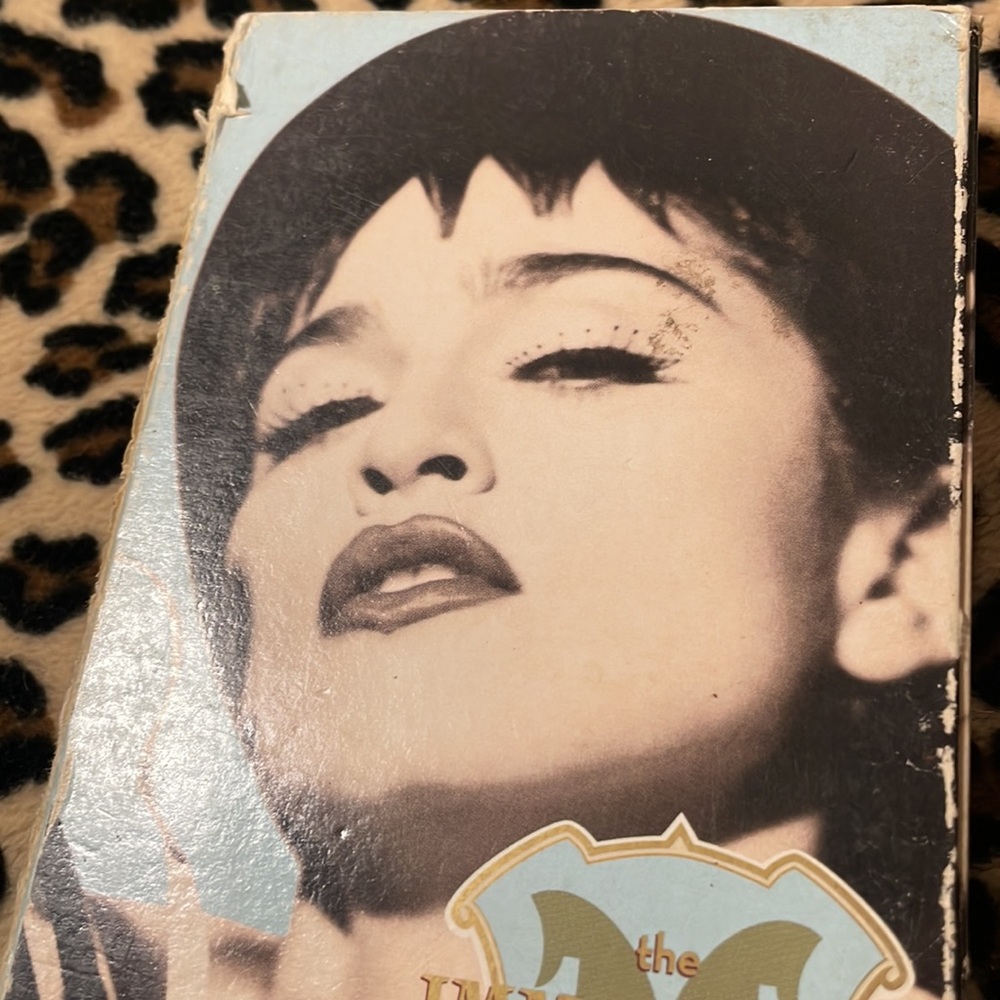 1990 MADONNA The Immaculate Collection ๐ถ VHS Video Collection Music Vintage 90s - Picture 13 of 15